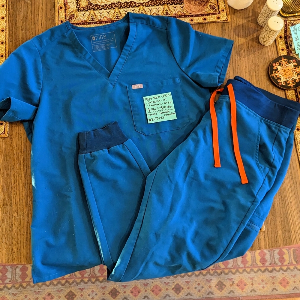 Alps Blue FIGS Scrub Set